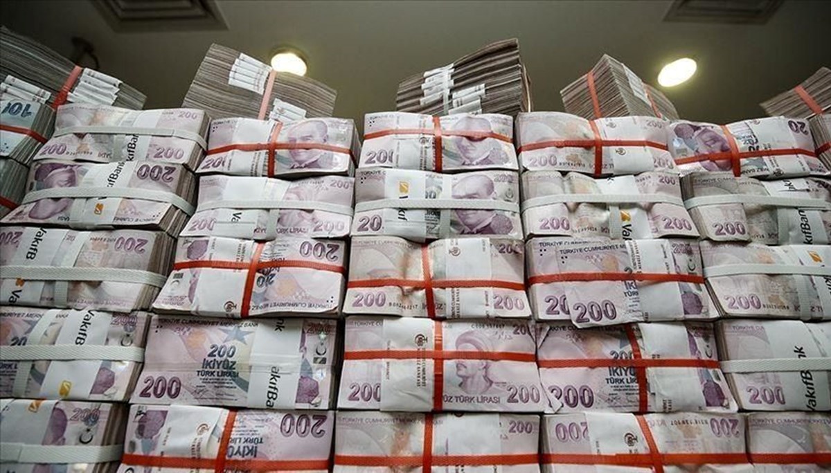Bankalar vites artırdı, KKM'deki düşüş 60 milyar TL'yi buldu Bankalar vites artırdı, KKM'deki düşüş 60 milyar TL'yi buldu