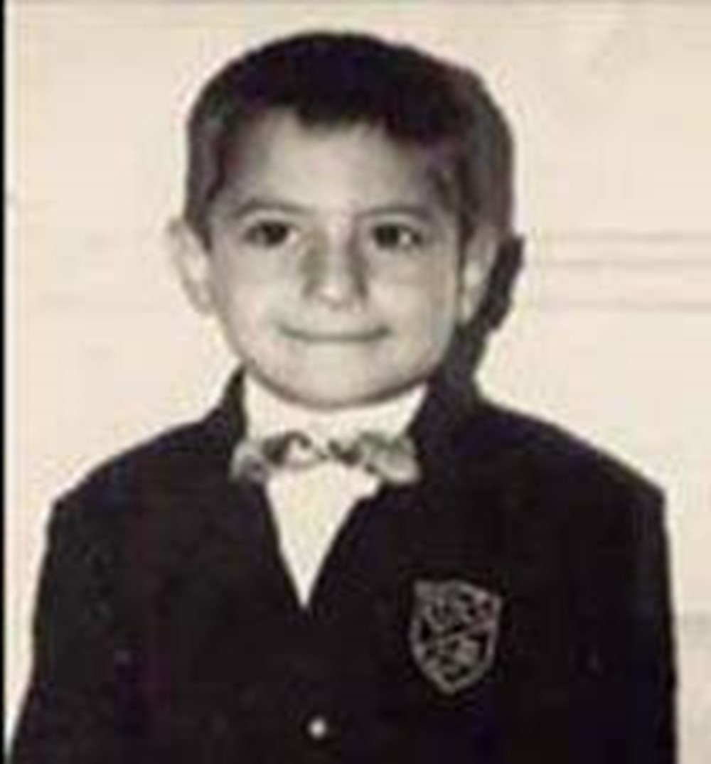 Nilgün Belgün takipçilerini geçmişe götürdü: Bu fotoğraf Marmaris'te çekildi (Ünlülerin çocukluk ve gençlik halleri) - 693