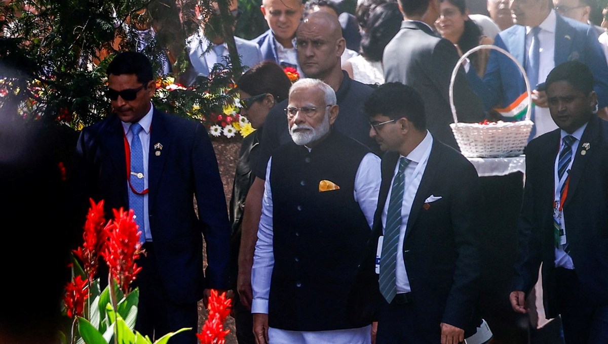 Hindistan Başbakanı Modi ilk kez Ukrayna'da: Zelenski ile görüşecek Hindistan Başbakanı Modi ilk kez Ukrayna'da: Zelenski ile görüşecek
