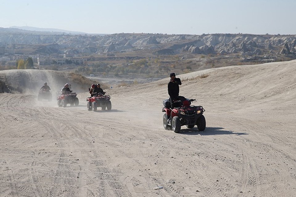 Nevşehir peribacaları ve kaplıcalarıyla ara tatilde de turist çekiyor - 3