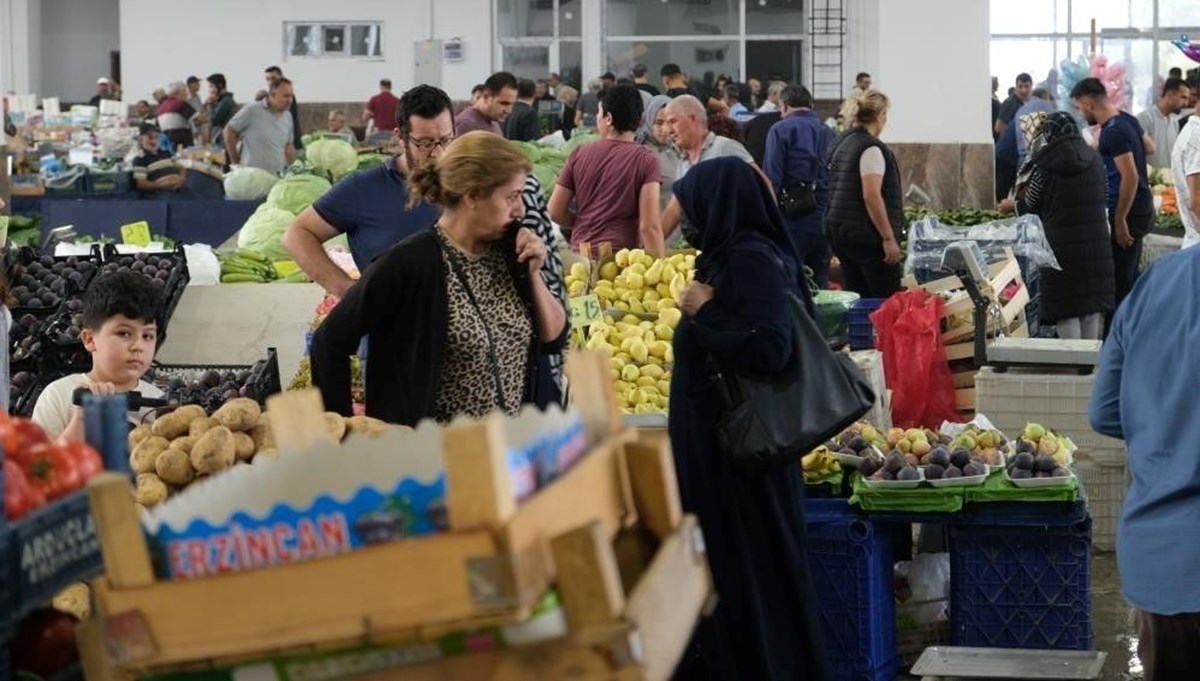 Perakende satış hacmi aylık yüzde 2 arttı