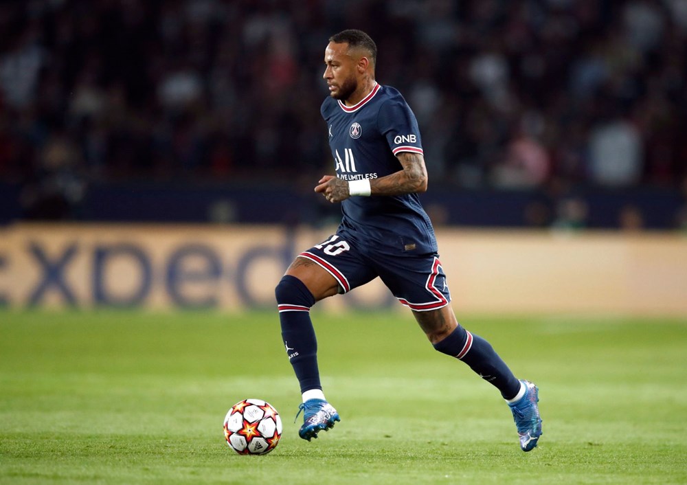 2021’de dünyanın en çok kazanan futbolcuları: Ronaldo, Messi'den ilk sırayı geri aldı - 5