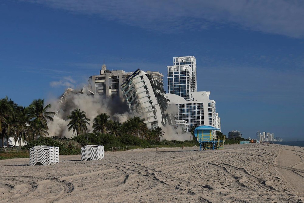 Beatles, Tom Jones, Frank Sinatra ve John F. Kennedy gibi yıldız isimleri ağırlayan Deauville Oteli saniyeler içinde yıkıldı - 9