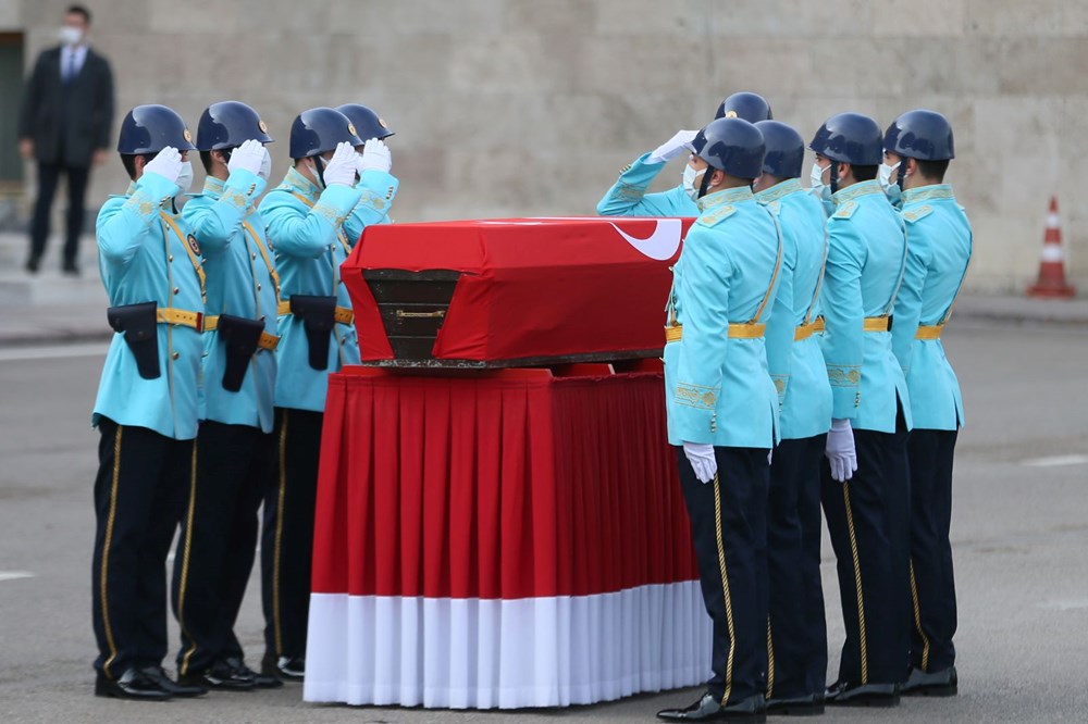 Eski Bakan Güldal Akşit son yolculuğuna uğurlandı - 1