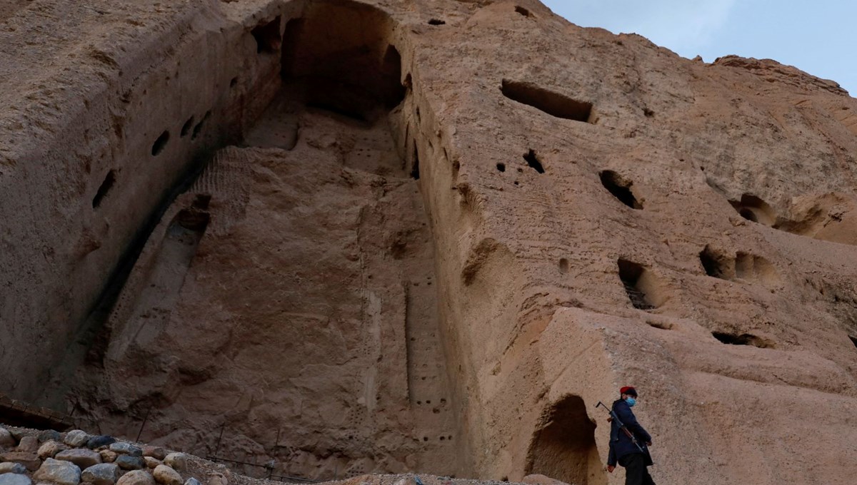 Afganistan'da silahlı saldırı: 3'ü İspanyol 4 kişi öldürüldü Afganistan'da silahlı saldırı: 3'ü İspanyol 4 kişi öldürüldü