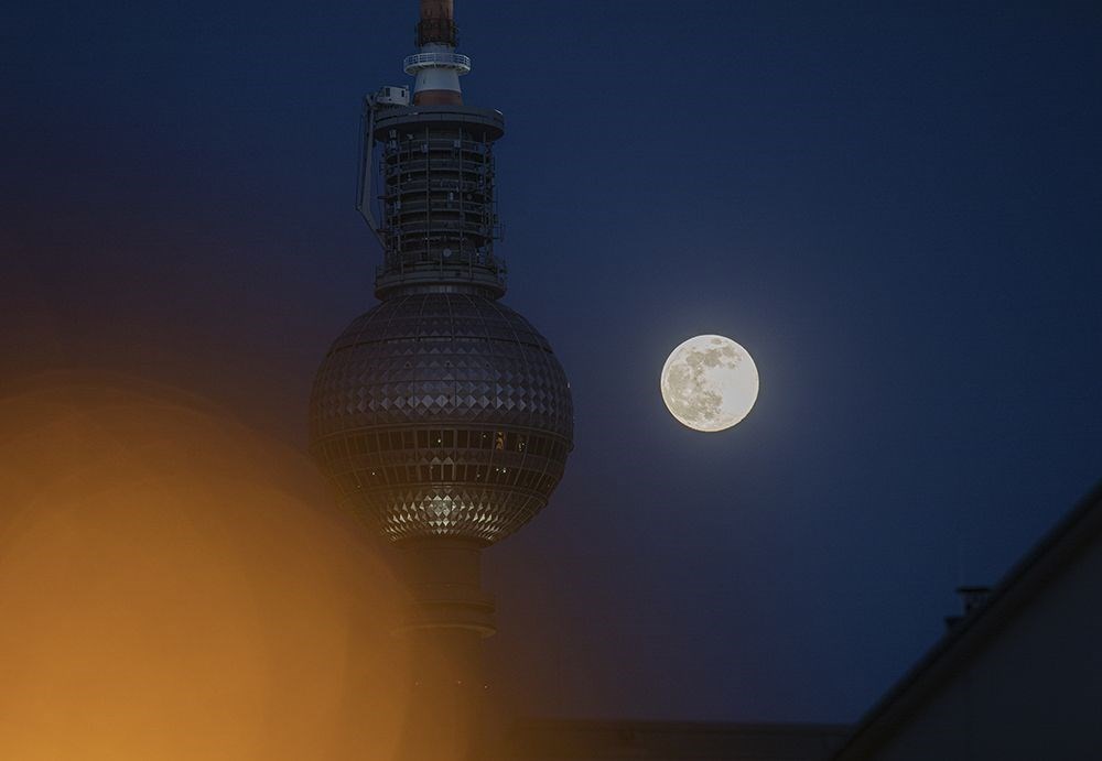 T�rkiye ve d�nyadan S�per Ay manzaralar�