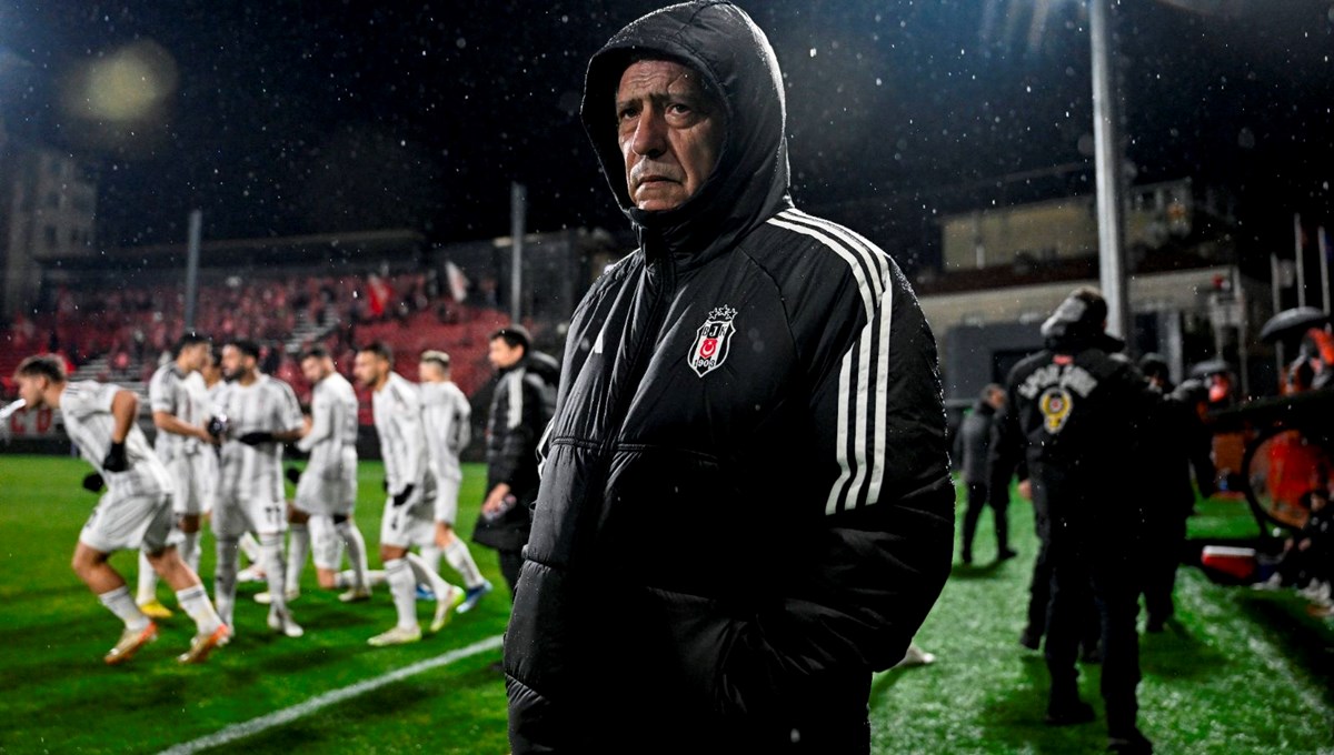 Beşiktaş Fernando Santos ve Rıza Çalımbay'ın aldığı ücretleri açıkladı