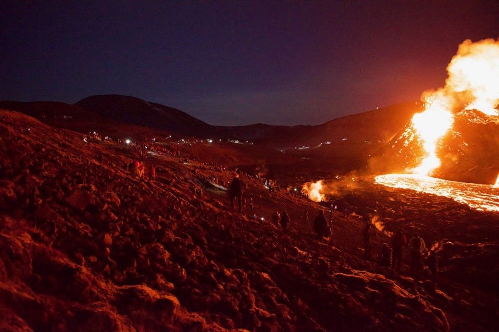 İzlanda’nın son patlayan yanardağı Fagradalsfjall satışa çıktı - 7