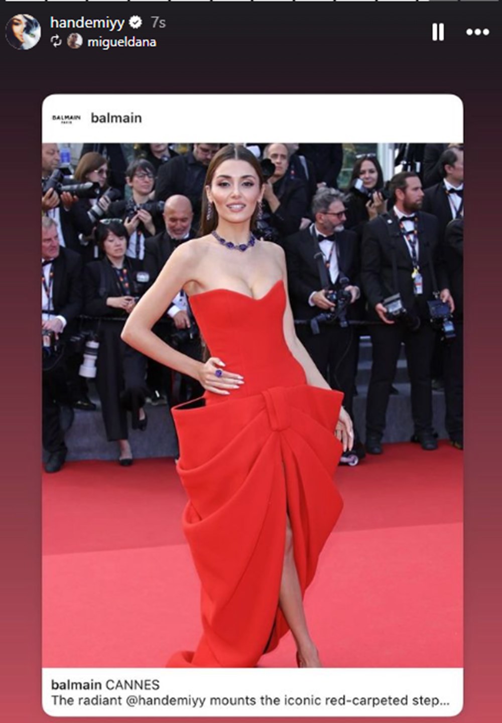 Hande Erçel Cannes kırmızı halısında - 2