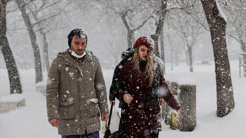 İstanbul'da kar yağışı başladı (Meteorolojiden sarı kodlu uyarı) - 4