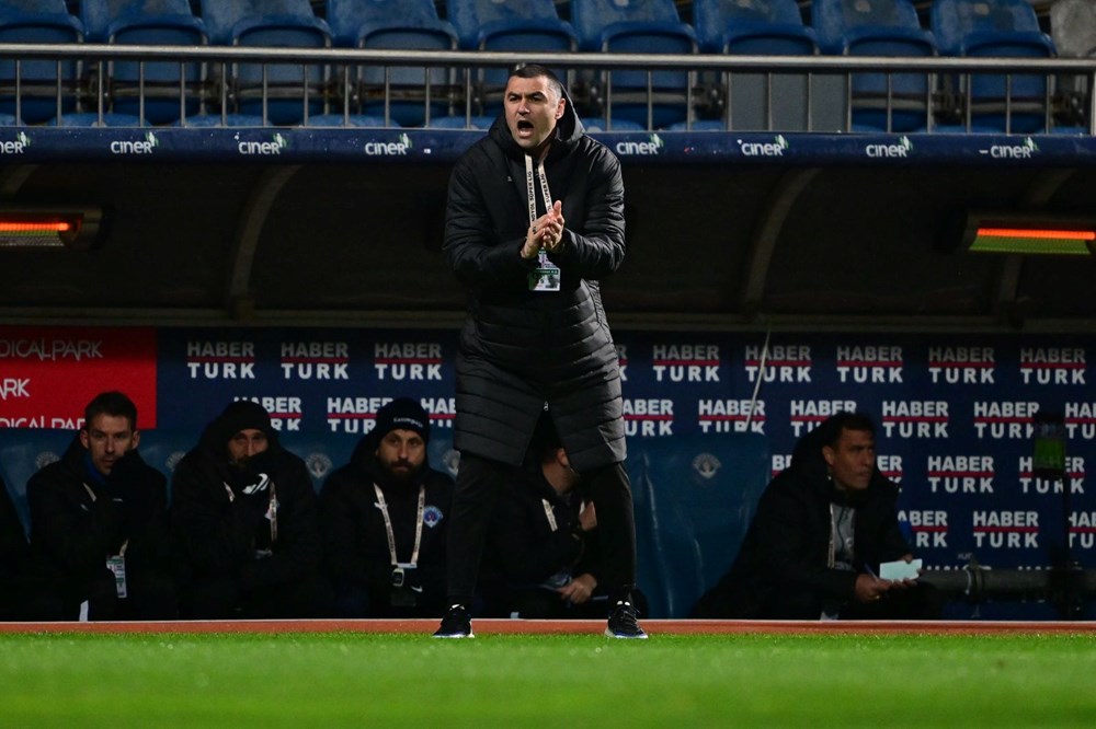 Kasımpaşa ile Beşiktaş puanları paylaştı: Bir kırmızı kart bir sakatlık - 11