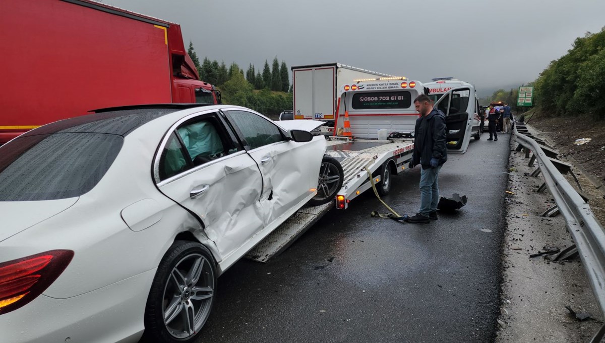 Düzce'de zincirleme kaza: 1 ölü, 2 yaralı