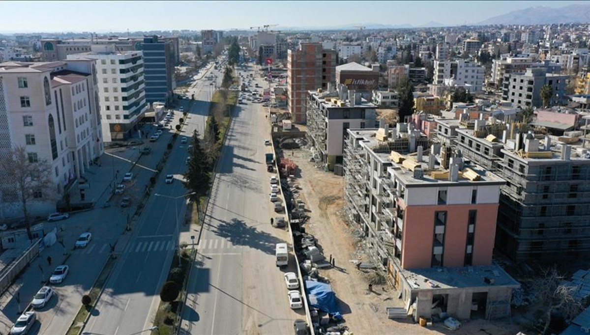 Deprem bölgesinde ekonomi toparlanıyor Deprem bölgesinde ekonomi toparlanıyor