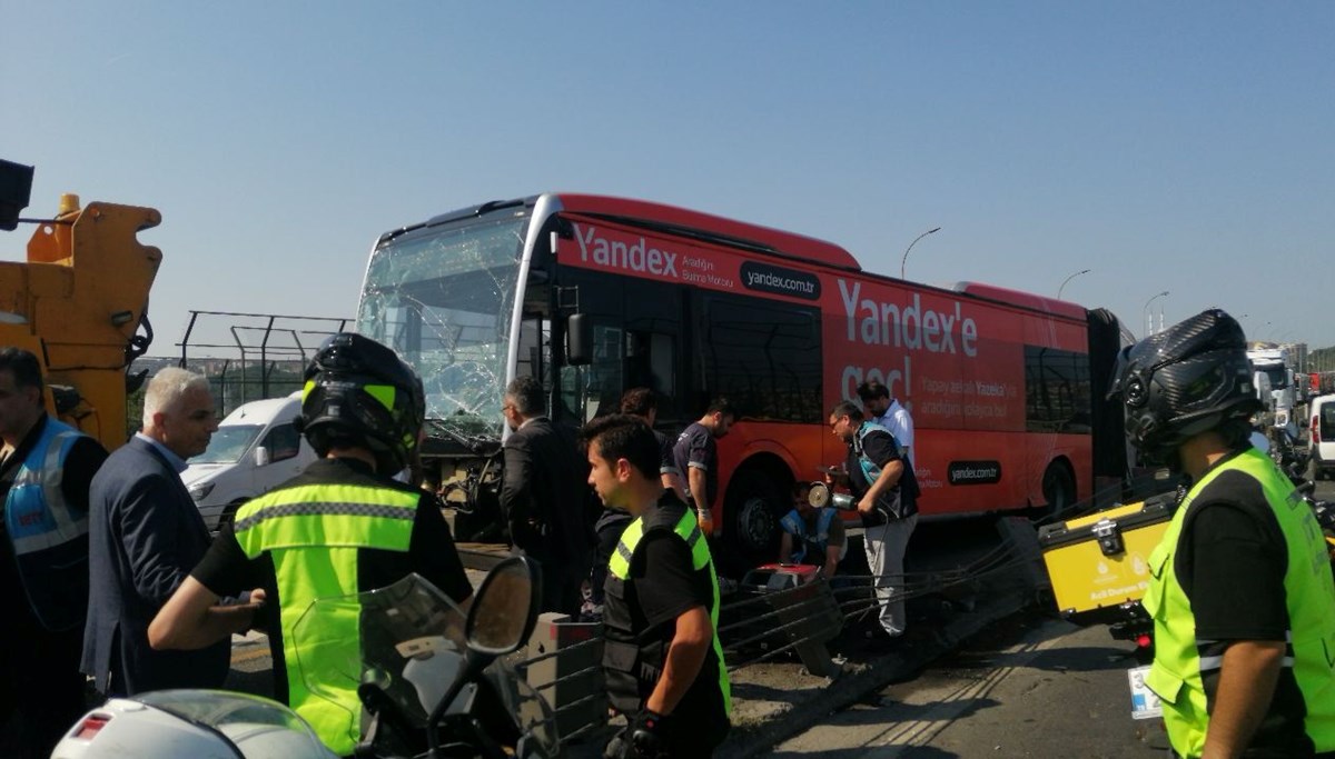 Haliç'te metrobüs kazası