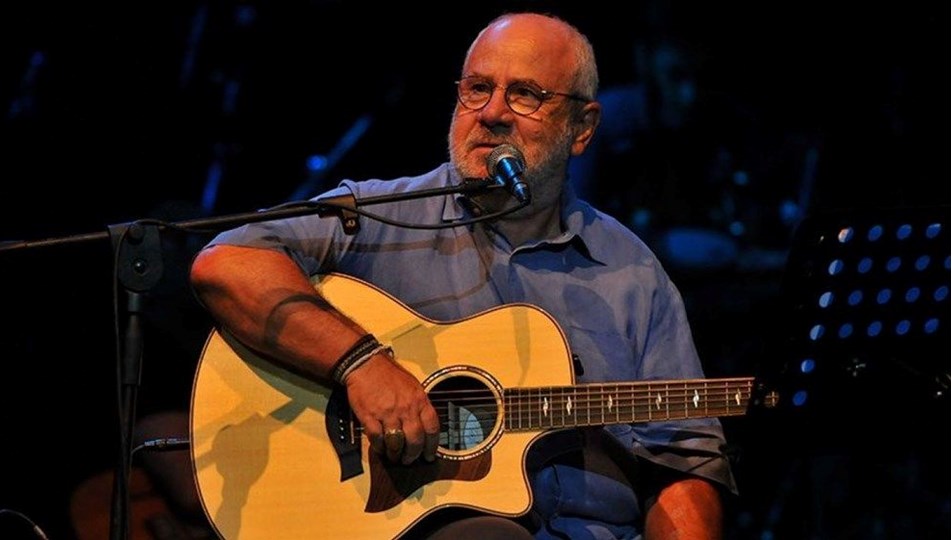 Bülent Ortaçgil’den 50. sanat yılı için ‘Elli Buçuk’ albümü