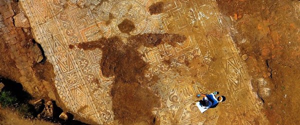 Troas bölgesinin açığa çıkarılmış en büyük ve en sağlam mozaiği