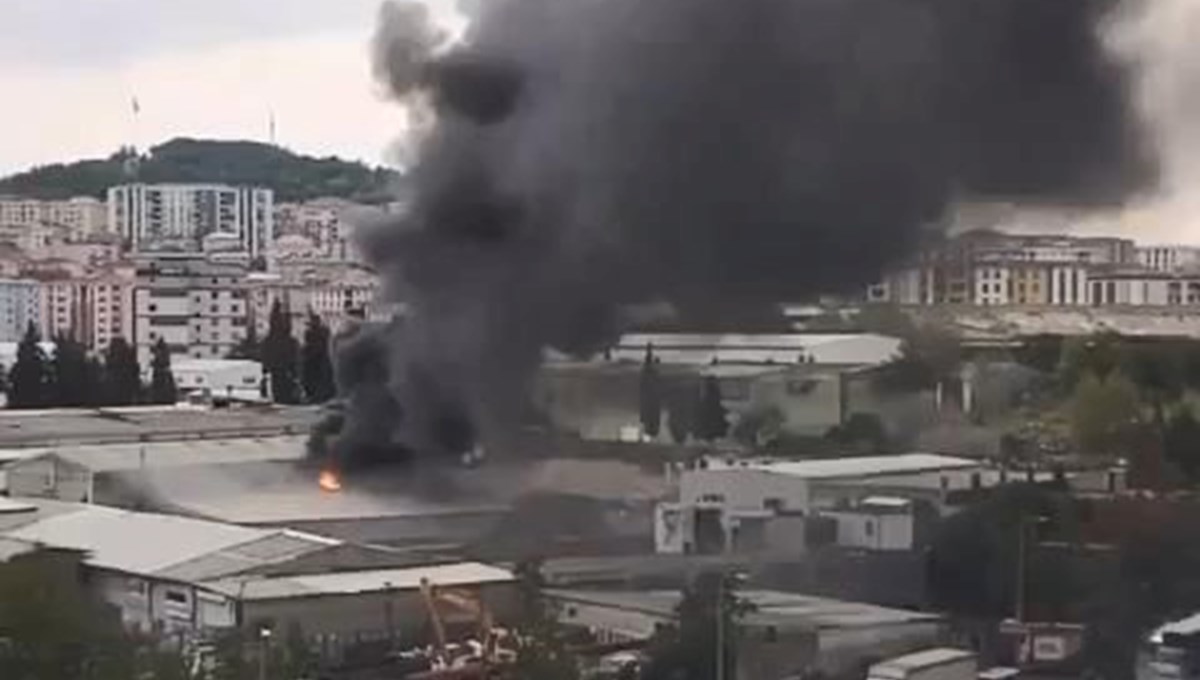 İstanbul Pendik'te fabrika yangını