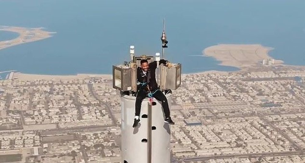 Will Smith dünyanın en yüksek binası Burc Halife'ye tırmandı - 3
