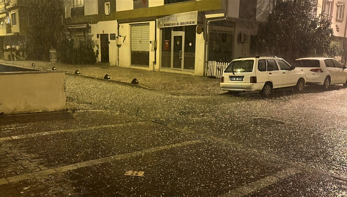 Çanakkale'de dolu yağışı etkili oldu