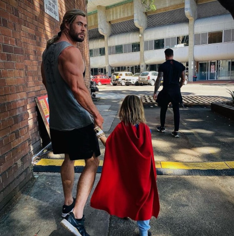 Chris Hemsworth: Ne yazık ki oğlumun en sevdiği süper kahraman Thor değil - 1