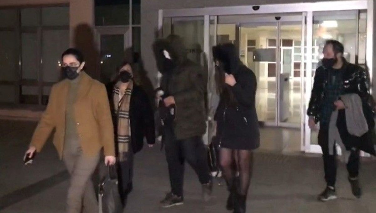 Yasak bölgede yakalanan Yunan polis ve kız arkadaşı serbest kaldı