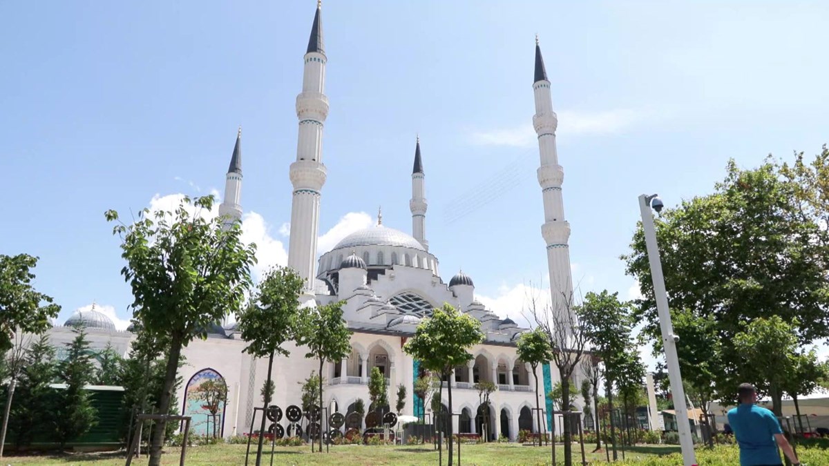 RpH58RTKMUSUNMy9tV77Sg.jpg