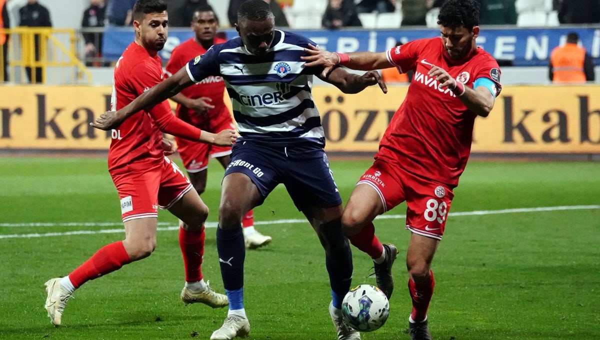 Antalyaspor ile Kasımpaşa 25. kez rakip olacak Antalyaspor ile Kasımpaşa 25. kez rakip olacak