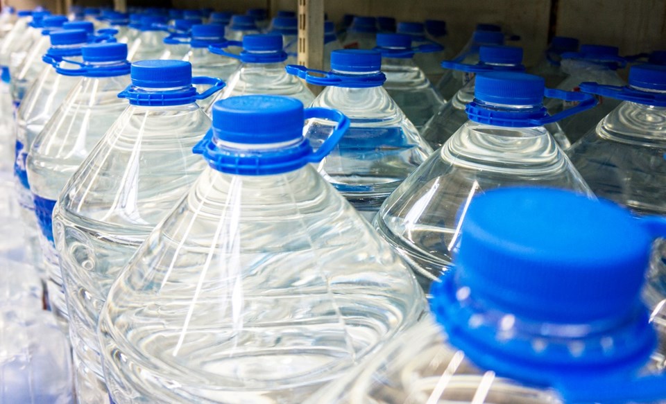 Araştırma: Çevre için plastik şişedeki su, musluk suyundan 3 bin 500 kat daha zararlı - 1