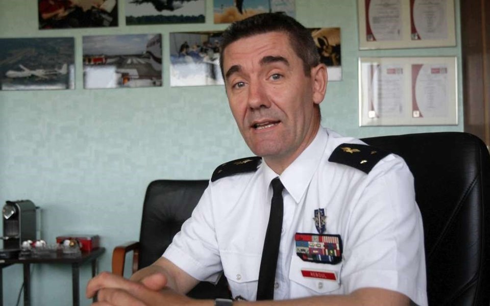 Fransa'da askeri jetle evine gittiği iddia edilen komutana soruşturma - 1