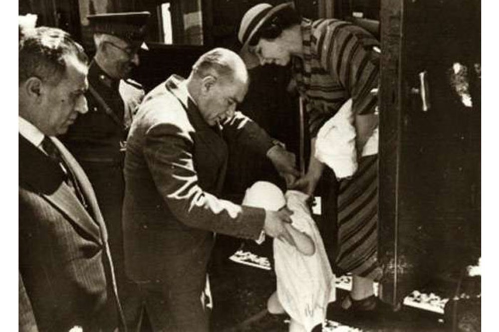 Atatürk'ün çocuk sevgisi - 58