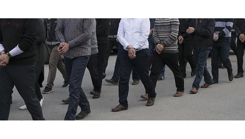 İstanbul merkezli 3 ilde silah ticareti operasyonu: 25 gözaltı