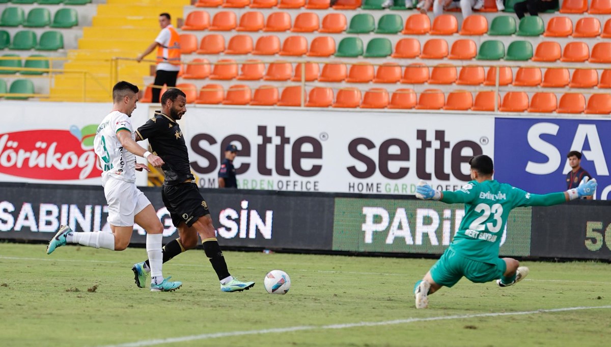 Hull City, Alanyaspor'u 2 golle geçti Hull City, Alanyaspor'u 2 golle geçti