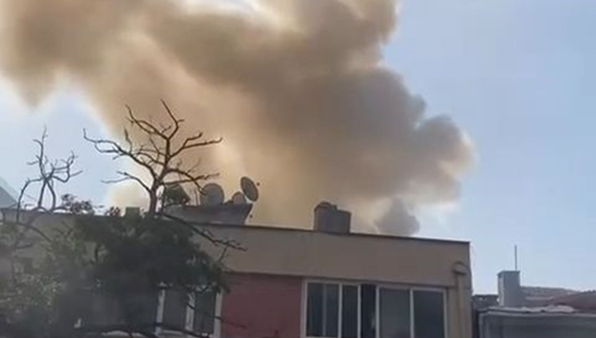 Şişli'de çatı yangını Şişli'de çatı yangını