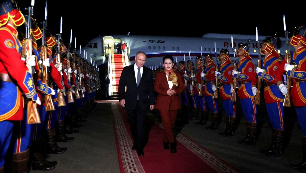 Putin, Moğolistan'a tutuklanmadan ulaştı Putin, Moğolistan'a tutuklanmadan ulaştı