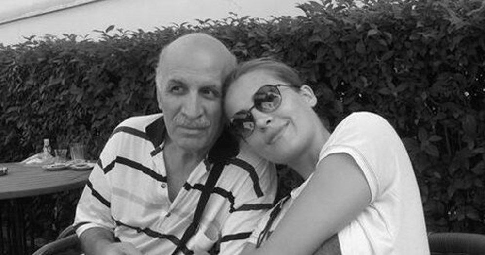 Su Burcu Yazgı Coşkun'dan nostaljik kare (Ünlülerin çocukluk ve gençlik halleri) - 54