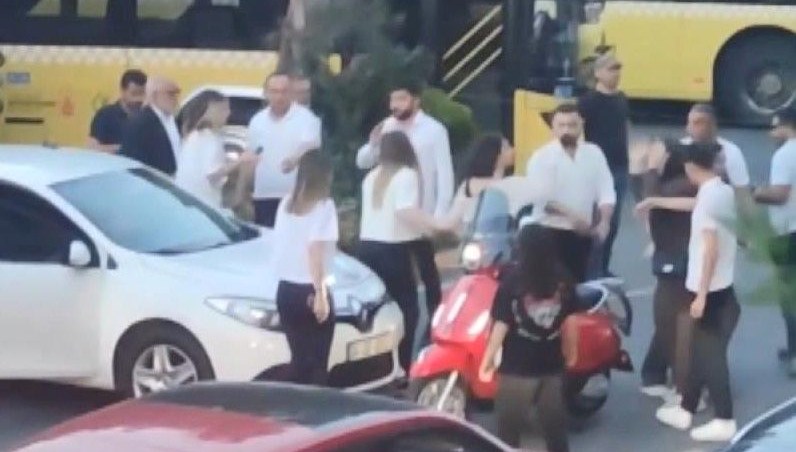 Tekme tokat park yeri kavgası