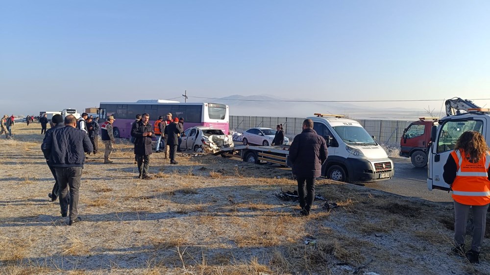 Van'da 30 araçlık zincirleme trafik kazası: 1 ölü, 51 yaralı - 10
