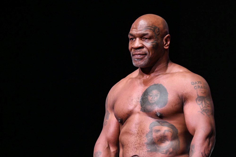 Dünyanın beklediği boks maçı öncesi Mike Tyson'dan Jake Paul'a tokat: Bana vurdu ve kaçtı, onu öldüreceğim! - 8