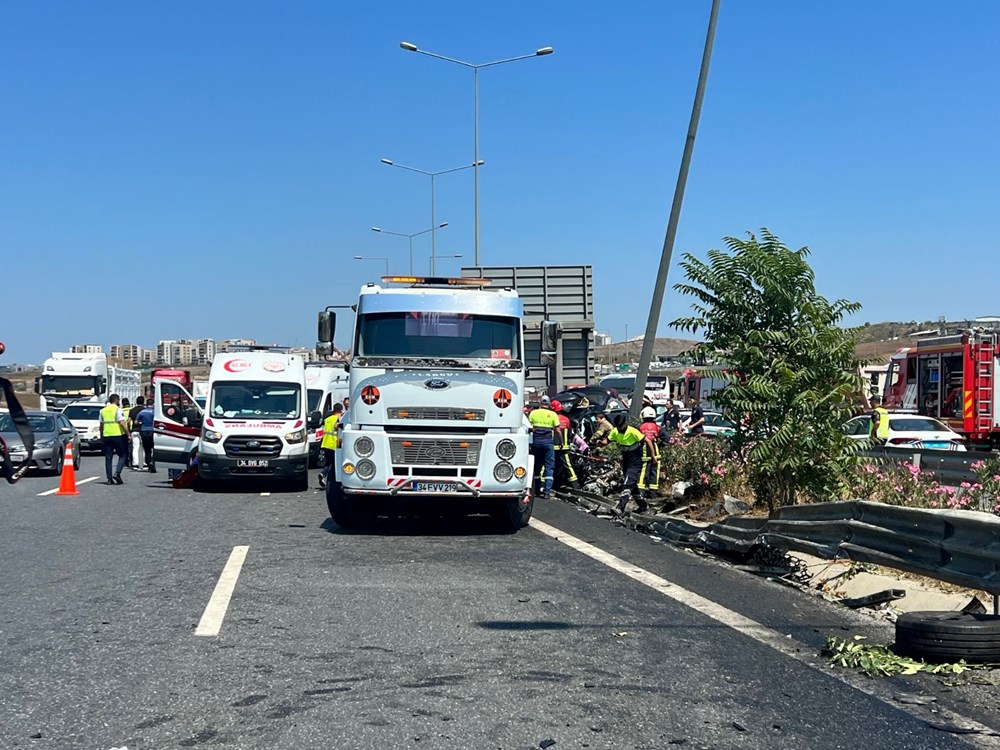 Lastiği patlayan TIR, cipe çarptı | Kuzey Marmara Otoyolu’nda can pazarı - 6