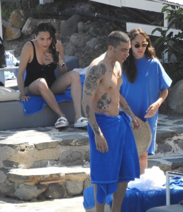 Can Bonomo Ile Oyku Karayel Bodrum Da Unlulerin Objektiflere Takilan Tatil Kareleri Magazin Haberleri Ntv