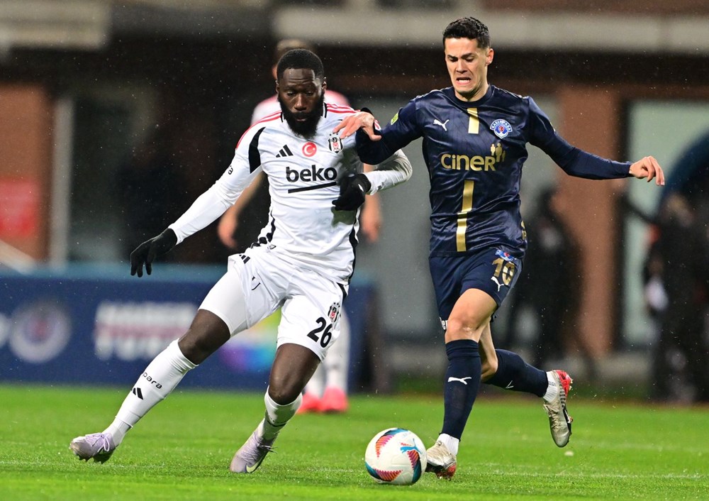 Kasımpaşa ile Beşiktaş puanları paylaştı: Bir kırmızı kart bir sakatlık 72 RzwOXLeY70qg2QWY XAA5Q