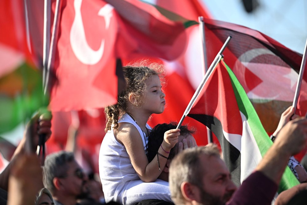 Atatürk Havalimanı’nda Gazze’ye destek mitingi | İsrail’in
saldırıları lanetlendi - 12