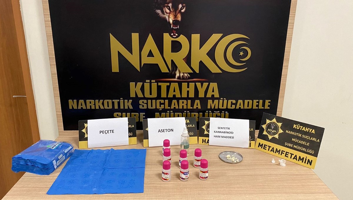 Otobüste uyuşturucu maddeyle yakalandı Otobüste uyuşturucu maddeyle yakalandı