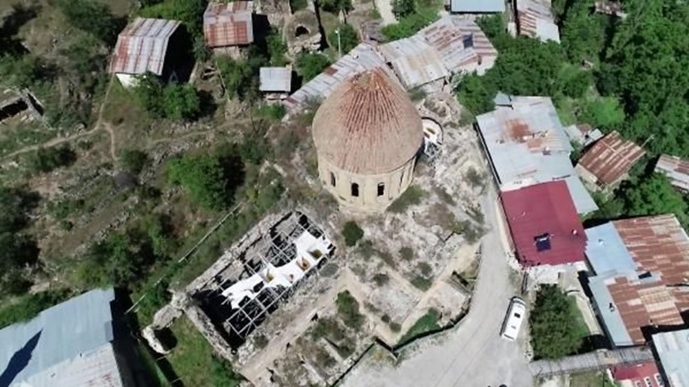 Öşvank Kilisesi'nin duvarlarındaki çatlaklar endişelendiriyor - 8