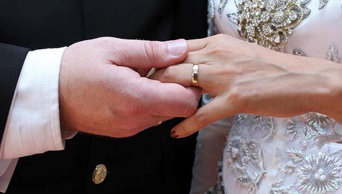Evlilik kredisinin ayrıntıları belli oldu | Bakan Göktaş: Resmi nikahtan en az 2 ay önce başvurulması gerekiyor