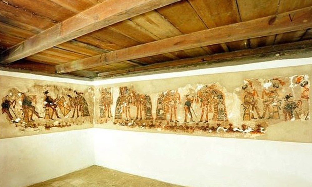 Guatemala’daki bir evde paha biçilemez Maya duvar resimleri
bulundu - 3