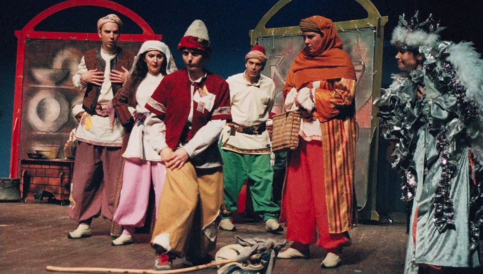 Sehir Tiyatrolari Ndan Online Oyunlar Etkinlik Takvimi Ntv