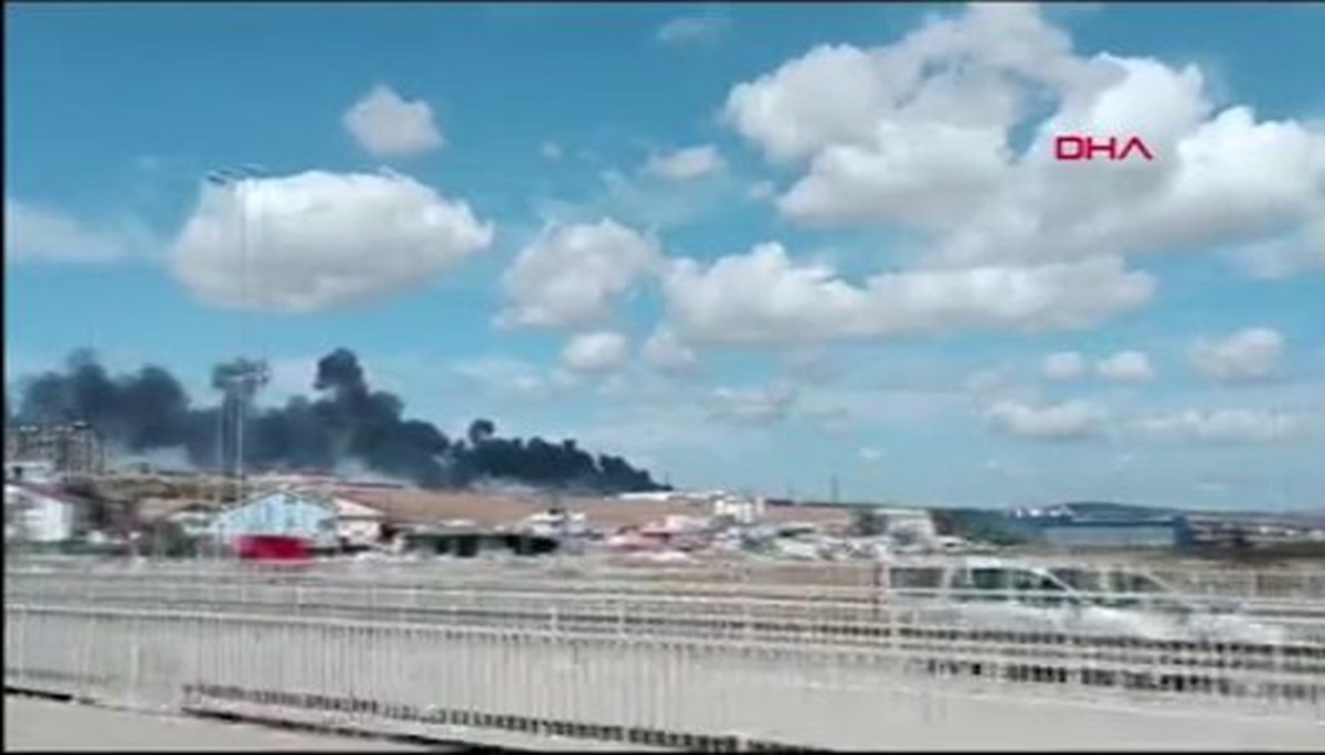 Silivri’de fabrika yangını (Çok sayıda itfaiye ekibi sevk edildi)