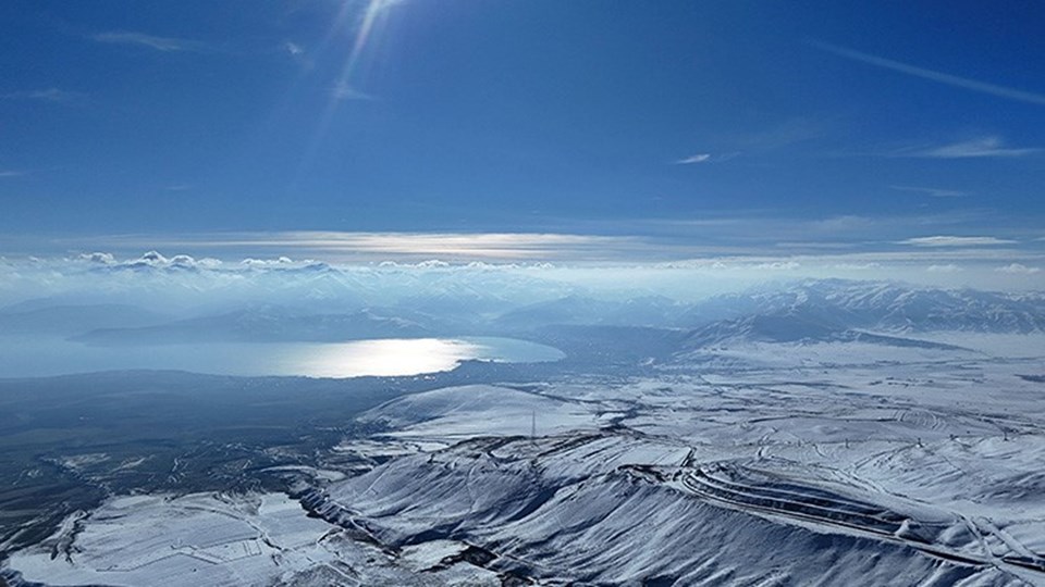 Nemrut Kalderası karla kaplandı - 1