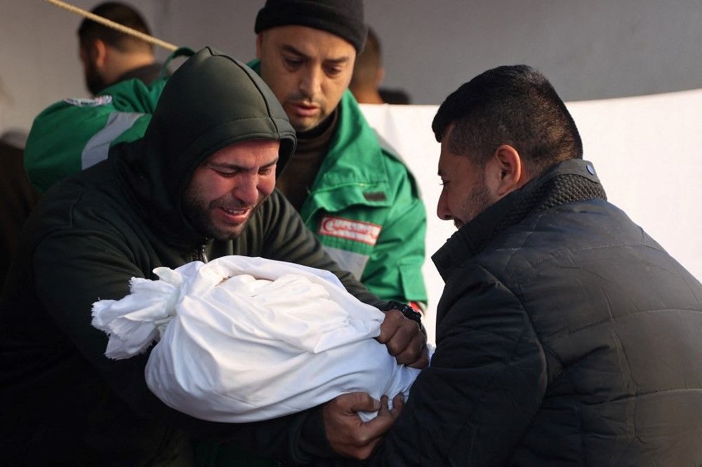 Gazze'de çocuk olmak: "Bebeklerin donarak öldüğü şehir" - 2